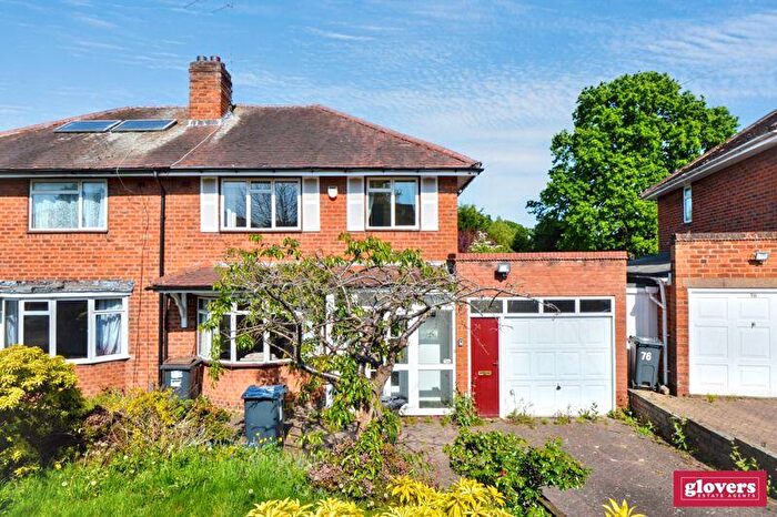 3 Bedroom Semi-Detached House For Sale In Hollie Lucas Road, Kings Heath, Birmingham, B13
