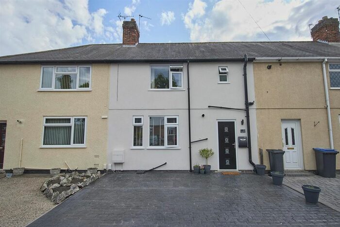 3 Bedroom Town House For Sale In Granby Close, Hinckley, LE10