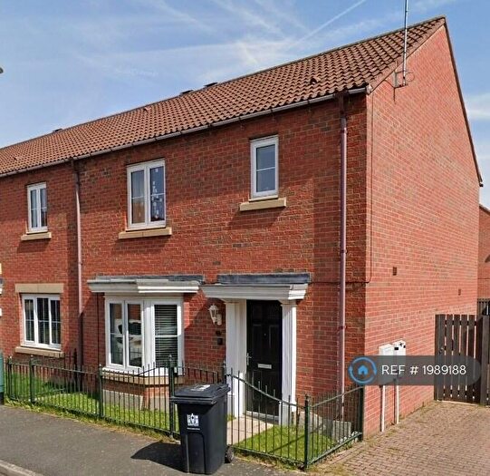 3 Bedroom Semi-Detached House To Rent In Bakewell Mews, Darlington, DL2