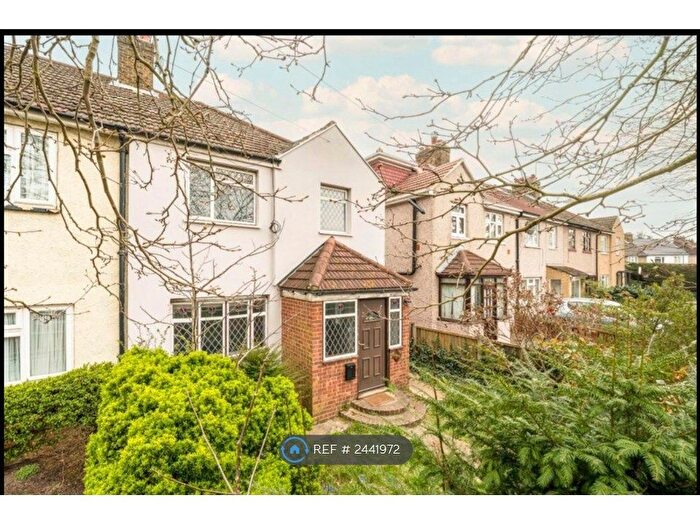 3 Bedroom End Of Terrace House To Rent In Hornfair Rd, London, SE7