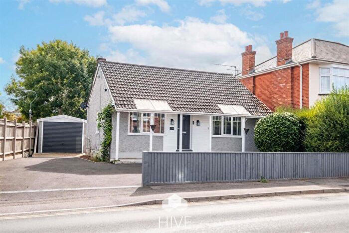 2 Bedroom Bungalow For Sale In Columbia Road, Bournemouth, BH10