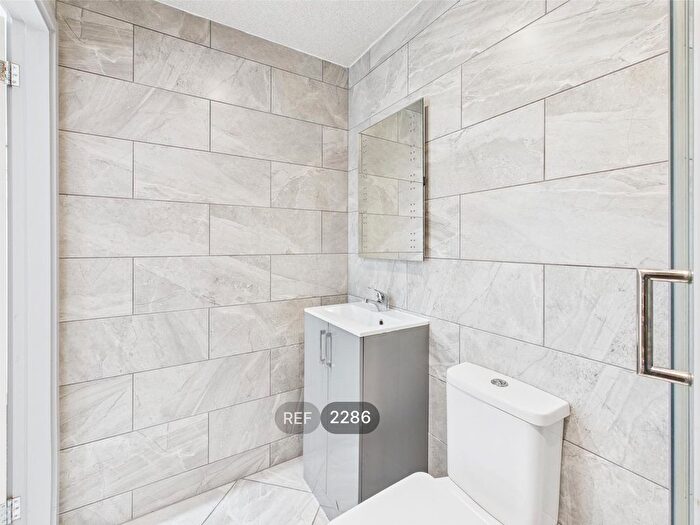 1 Bedroom Flat To Rent In Tivoli House, South Street, HU1