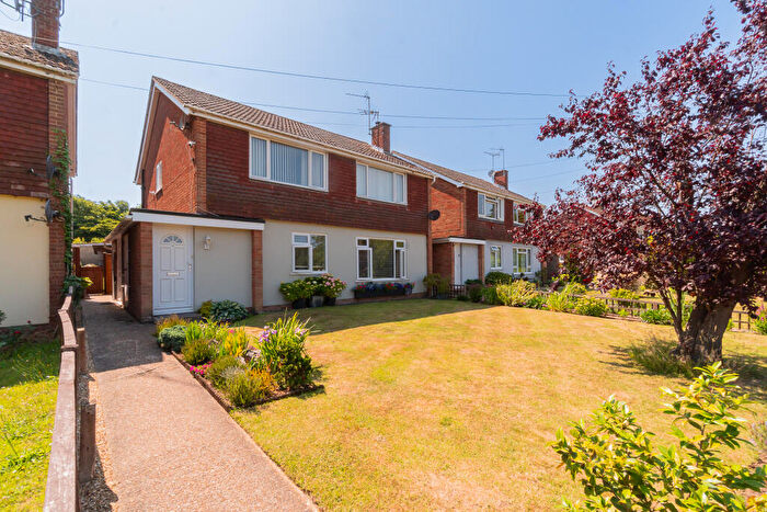 2 Bedroom Ground Maisonette For Sale In Malwood Road, Hythe, SO45
