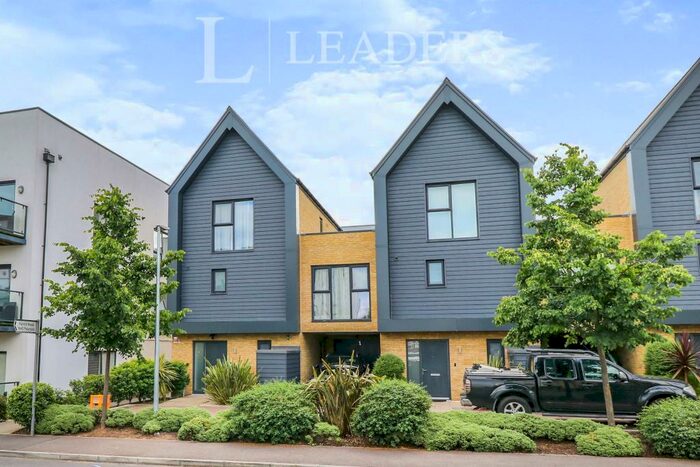 4 Bedroom Semi-Detached House To Rent In St. Clements Avenue, Harold Wood, RM3