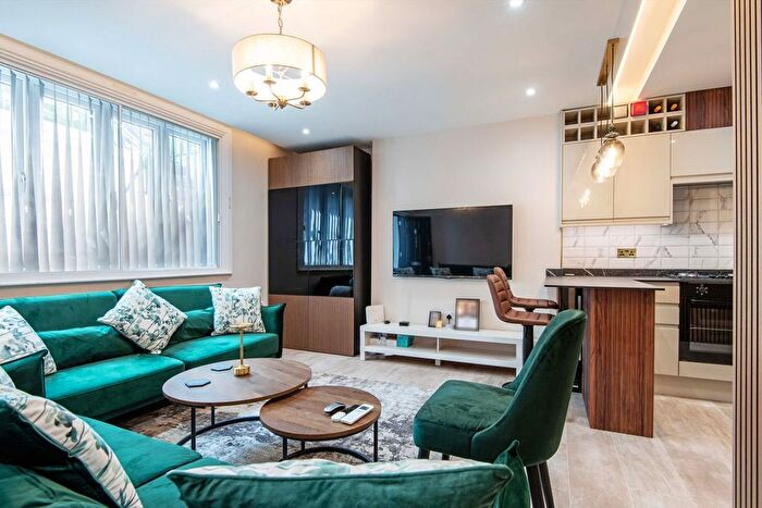 2 Bedroom Flat To Rent In Lupus Street, London, SW1V