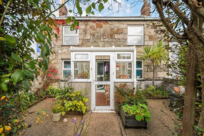 4 Bedroom Detached House For Sale In Helston, Stone Fronted Detached Home, TR13