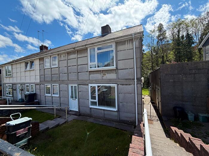 2 Bedroom Maisonette For Sale In Rassau Road, Rassau, Ebbw Vale, Blaenau Gwent, NP23