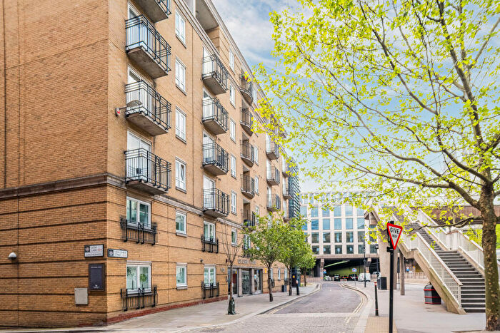 1 Bedroom Flat For Sale In High Timber Street, London, EC4V