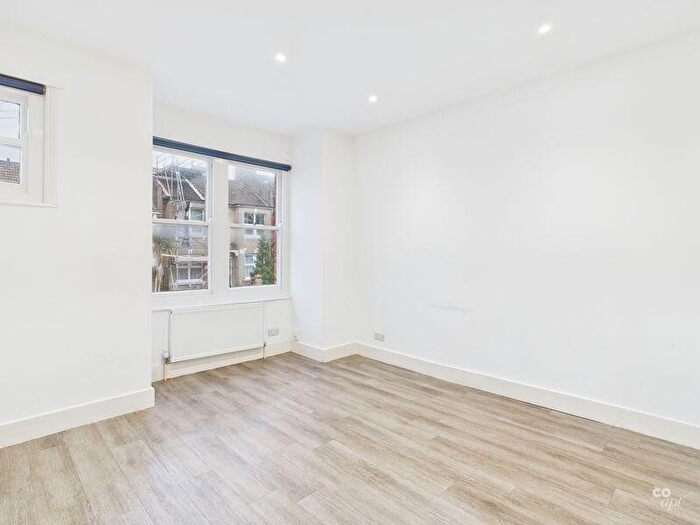 2 Bedroom Flat To Rent In Sandown Road, Brighton, BN2