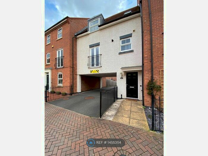 2 Bedroom Terraced House To Rent In Apple Avenue, Fernwood, Newark, NG24