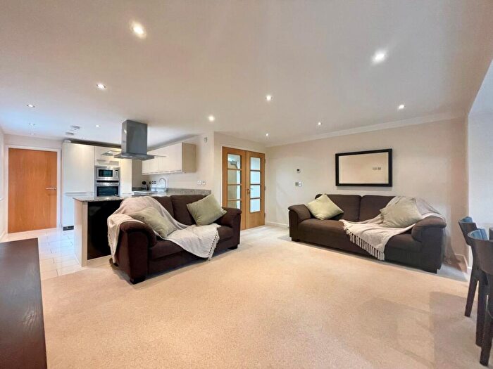 2 Bedroom Flat For Sale In Dornoch, Compton Avenue, Lilliput, BH14