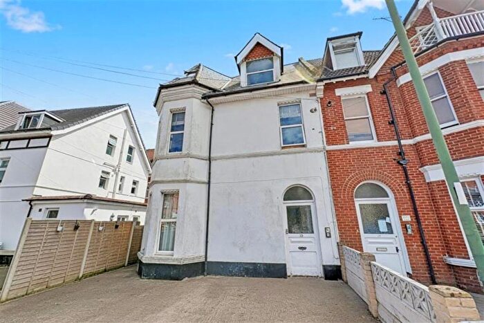 2 Bedroom Flat For Sale In Boscombe, BH5