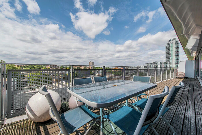 2 Bedroom Apartment To Rent In Deals Gateway, Deptford Bridge, (Jk), SE13