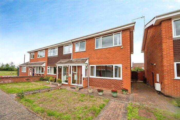 3 Bedroom End Terrace House For Sale In Stratford Road, Hampton Lucy, Warwick, Warwickshire, CV35