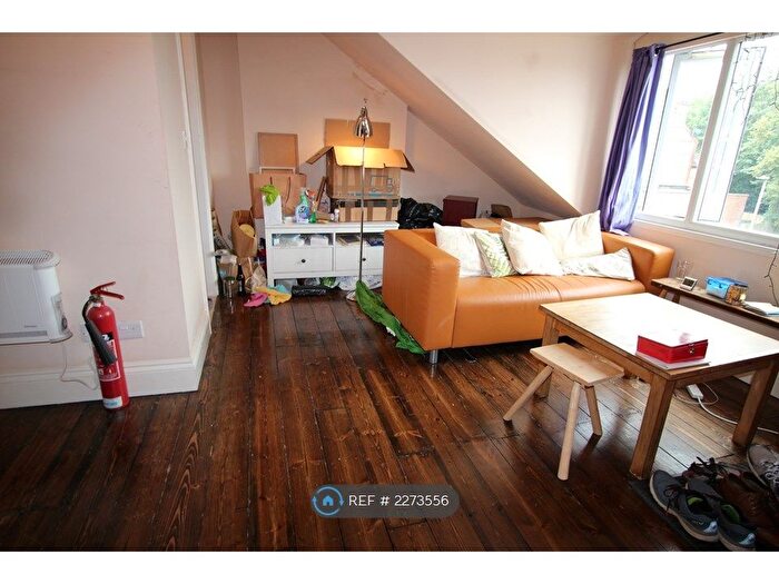 1 Bedroom Flat To Rent In Mountfield Avenue, London, N3