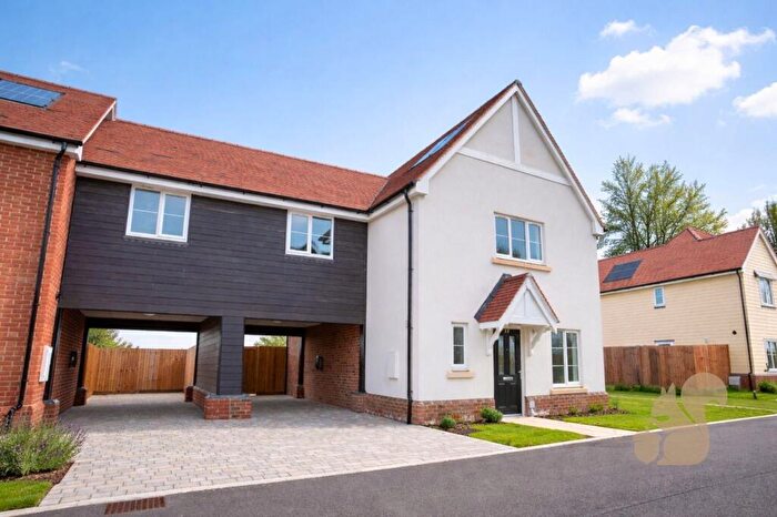 3 Bedroom Link Detached House For Sale In , Scholars Close, Felsted, CM6