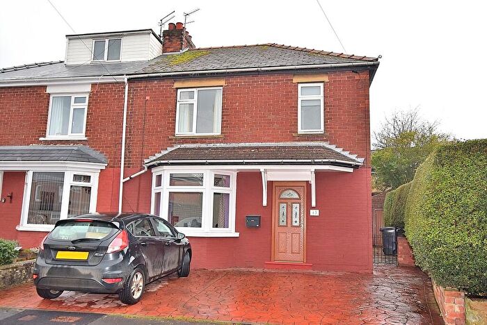 3 Bedroom Semi Detached House For Sale In Gordon Crescent, Richmond, DL10