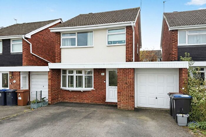 3 Bedroom Detached House To Rent In Field Close, Hinckley, LE10