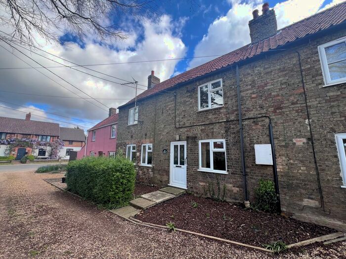 2 Bedroom Property To Rent In Castle Road, Wormegay, King's Lynn, PE33