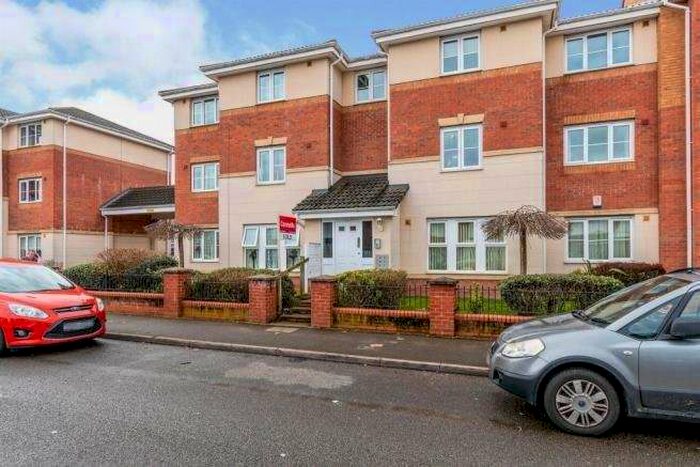 2 Bedroom Apartment To Rent In Brookside, Wednesbury, West Midlands, WS10