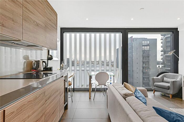 1 Bedroom Flat For Sale In Chronicle Tower, London, EC1V