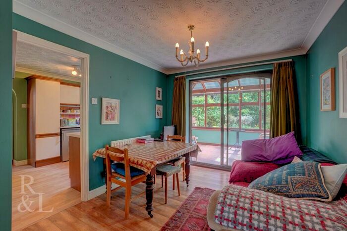 3 Bedroom Bungalow For Sale In Gresham Close, West Bridgford, Nottingham, NG2