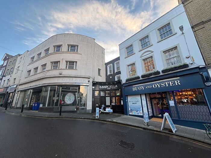 2 Bedroom Flat To Rent In High Street, Margate, CT9