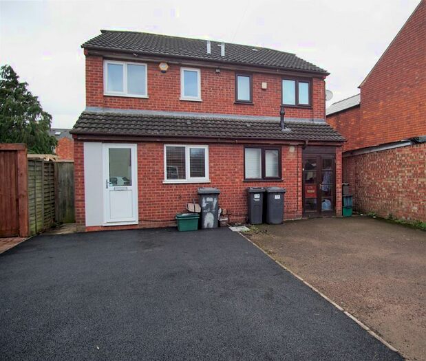 2 Bedroom Semi-Detached House To Rent In Stanley Road, Linden, Gloucester, GL1