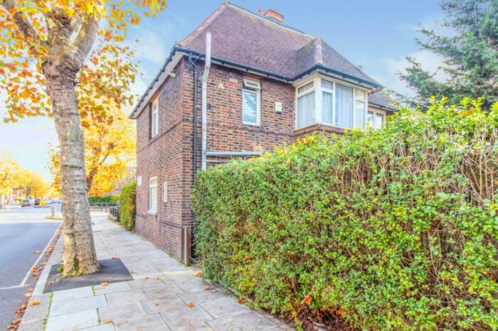 3 Bedroom End Of Terrace House To Rent In Wulfstan Street, London, W12