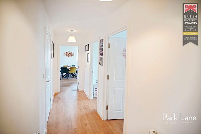 2 Bedroom Flat For Sale In Gibson Road, Bishops Stortford, CM23