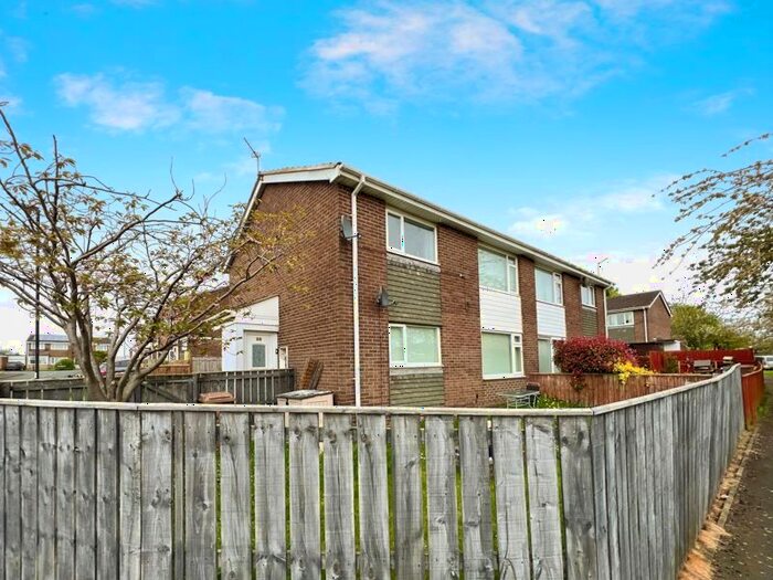 2 Bedroom Flat To Rent In Stamford, Garth Sixteen, Killingworth, Newcastle Upon Tyne, NE12