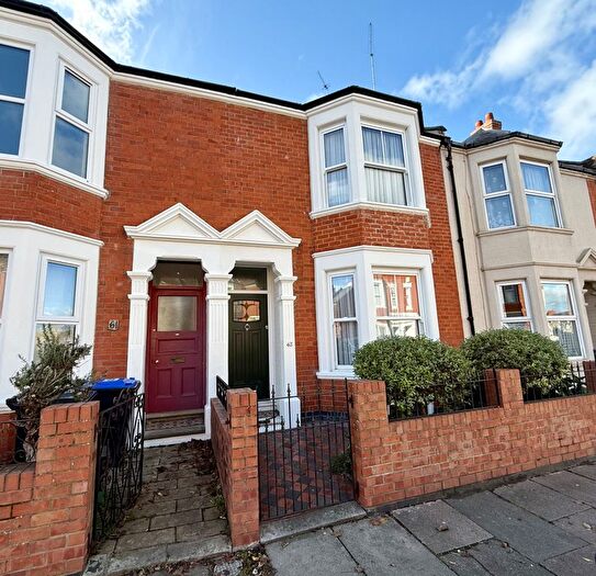 4 Bedroom Terraced House For Sale In Collingwood Road, Abington, NN1