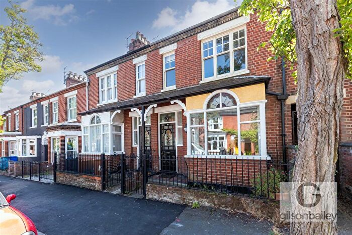 3 Bedroom Terraced House For Sale In Wood Street, Norwich, NR1