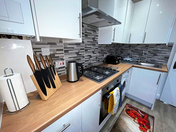 1 Bedroom Flat To Rent In Old Kent Road, SE1