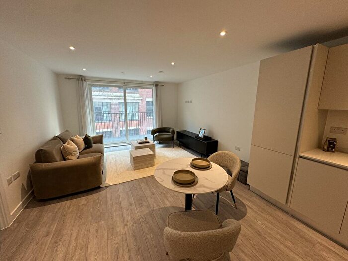 1 Bedroom Apartment To Rent In The Burj, Digbeth, B12