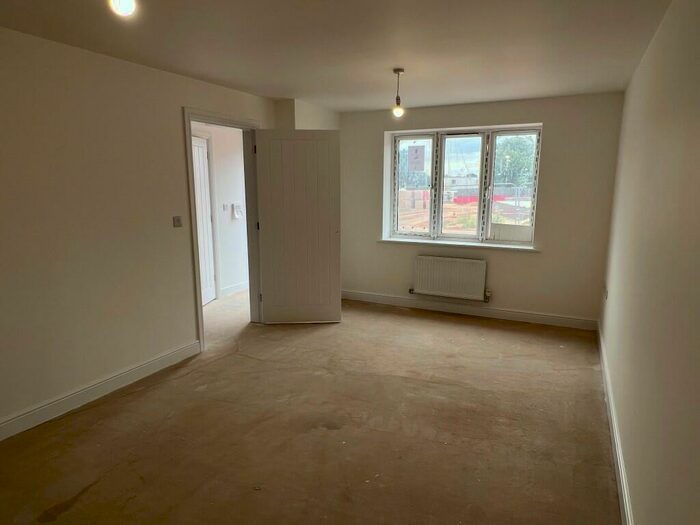 4 Bedroom Detached House For Sale In Off Moor Road, Bestwood Village Nottingham, NG6