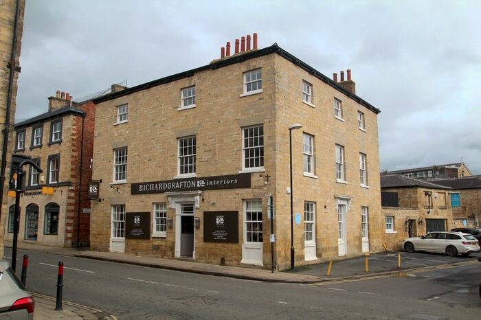 2 Bedroom Flat To Rent In Victoria Street, Wetherby, West Yorkshire, LS22