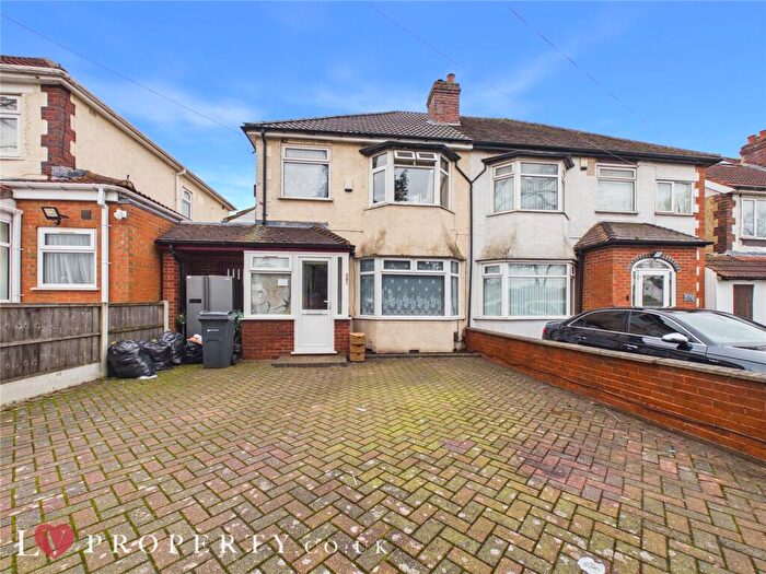3 Bedroom Semi Detached House To Rent In Bromford Lane, Washwood Heath, Birmingham, West Midlands, B8