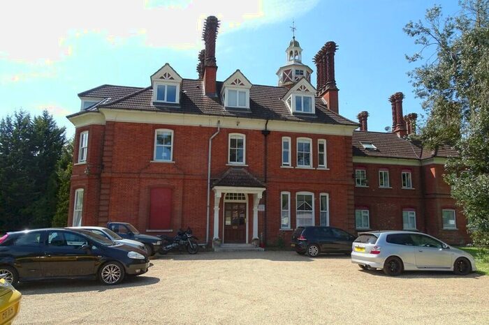 2 Bedroom Flat For Sale In East Hall, Lodge Road, IP26