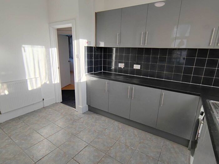 5 Bedroom Terraced House To Rent In North Circular Road, London, NW10