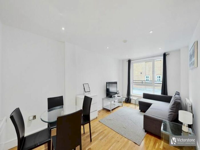 2 Bedroom Flat To Rent In Cheshire Street, London, Greater London, E2