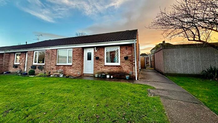 2 Bedroom Semi-Detached Bungalow For Sale In Hawthorn Chase, Lincoln, LN2