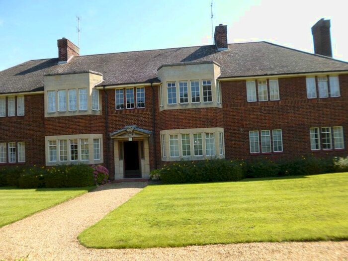 2 Bedroom Flat To Rent In Dean Court, Holbrook Road, Cambridge, CB1