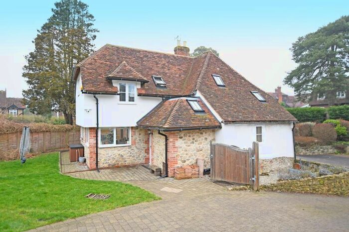 3 Bedroom Detached House For Sale In Roundwell, Bearsted, Maidstone, ME14