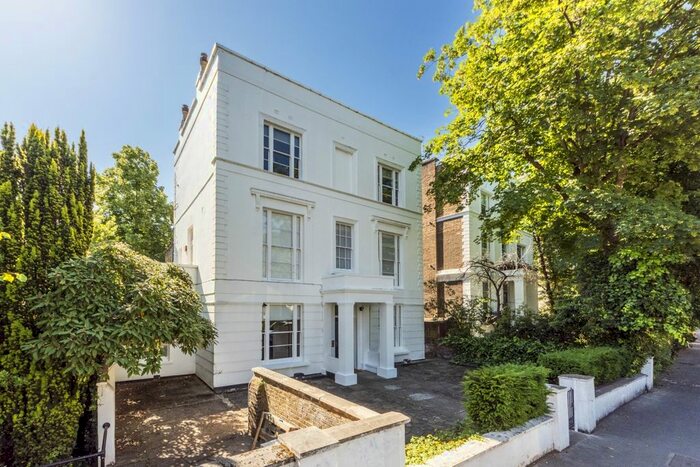 2 Bedroom Flat To Rent In Pembridge Villas, London, W11