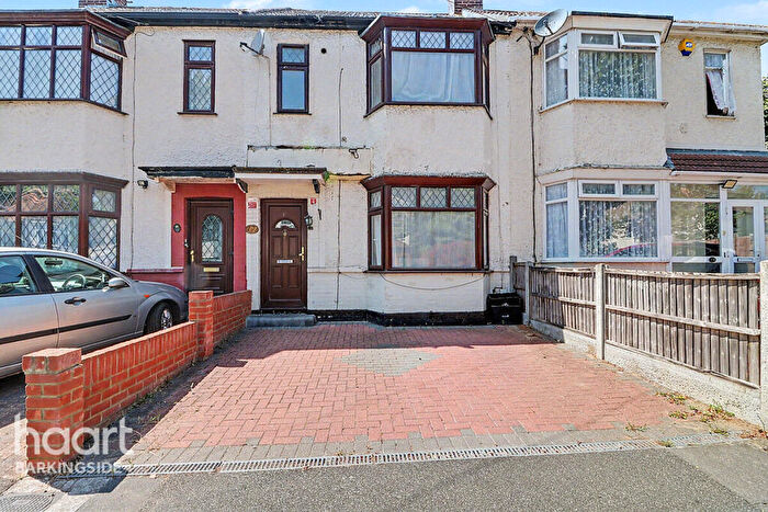 3 Bedroom Terraced House For Sale In Warren Road, Newbury Park, IG6