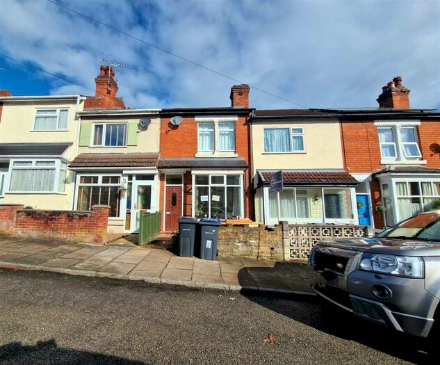 3 Bedroom Terraced House To Rent In Heathcote Road, B30