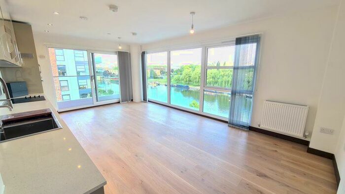 2 Bedroom Apartment To Rent In Prime River Views! Luxury Bed @ Nene Wharf, Fletton Quays, PE2