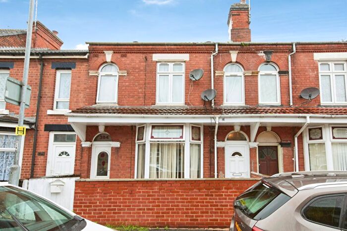 5 Bedroom Terraced House For Sale In Shobnall Street, Burton-On-Trent, DE14