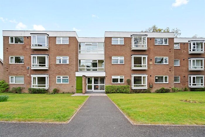 2 Bedroom Flat To Rent In White House Way, Solihull, B91